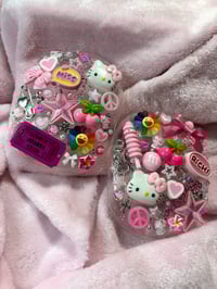 Image 2 of CUSTOM JUNK AIRPOD MAX CASE🎧💖
