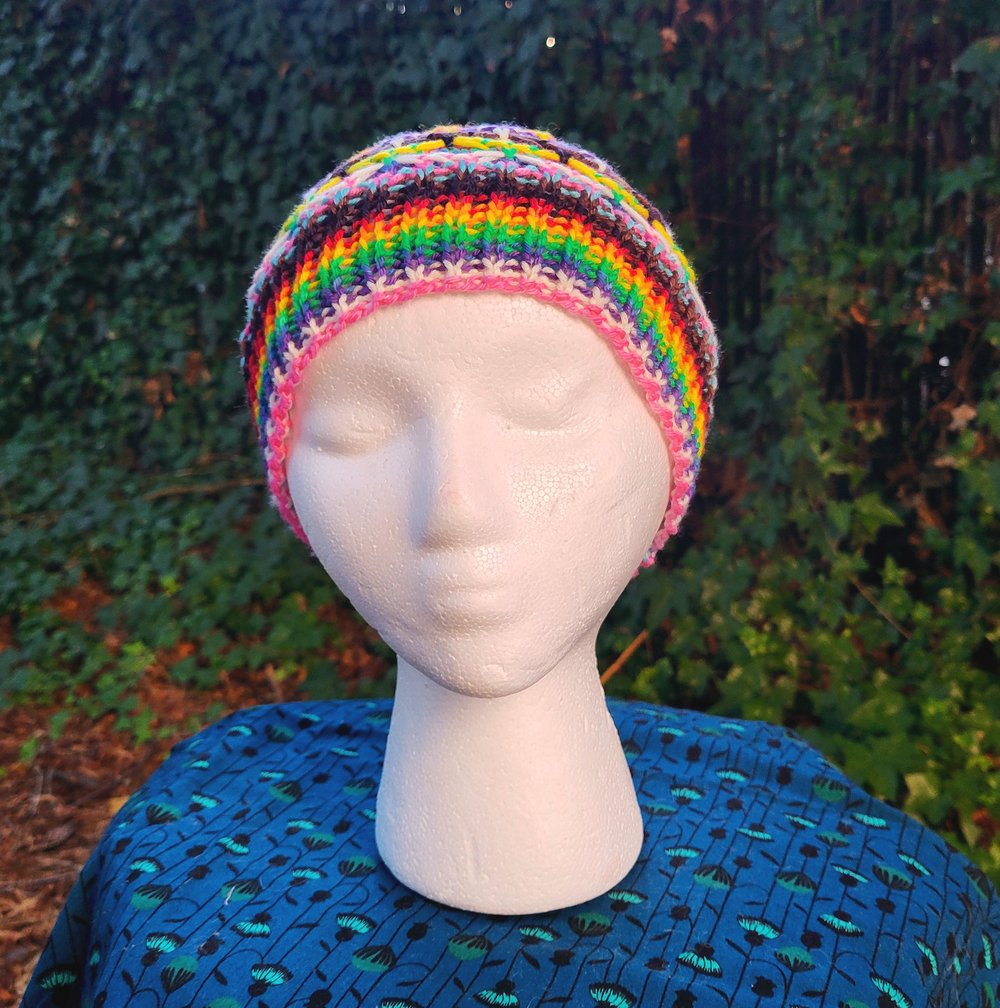 Wool/Nylon Blend PRIDE Mermaid Stitch Hat M/L