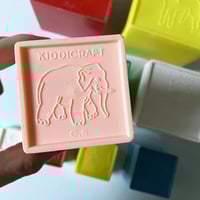 Image 3 of Cubes gigognes Kiddicraft années 60 avec boîte