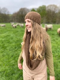 Image 1 of Knit Kit: Beanie in British Rare Breed wool