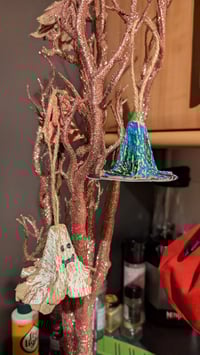 Image 2 of TUTORIAL - Egg Box Crafts & Leaf Bunting - Homemade Hallowe'en