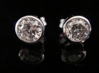 Image 1 of STUNNING 18CT WHITE GOLD BRILLIANT CUT DIAMOND 1.50CT COLLET STUD EARRINGS