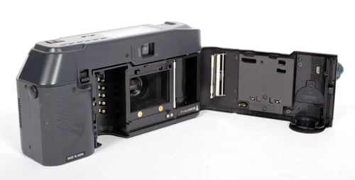 Image of Ricoh FF-300D 35mm compact camera with 35mm F2.8 lens #4390