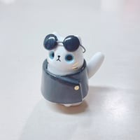 Image 3 of B graded white cat with gojo outfit figurine 1