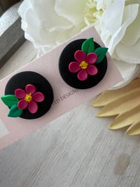 Image 1 of Flor Stud Earrings