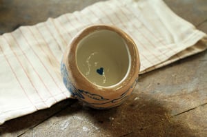 Image of Cuenco Chawan 'Dolmen'