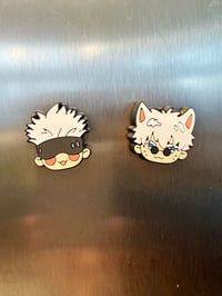 Image 3 of Gojo pin/magnet