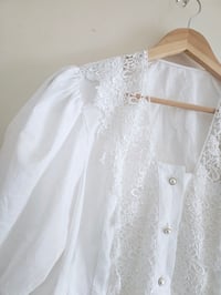 Image 3 of Vintage white lace embroidered puff sleeve blouse UK 12 14 