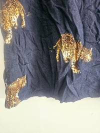 Image 4 of Vintage navy blue leopard motif print raw hem shirt UK 10