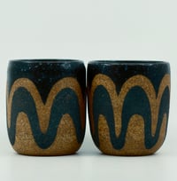 Image 1 of Set of 2 Stoneware Mugs 2