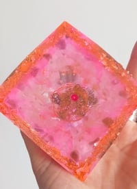 Image 4 of Pyramide Cristal Sérénité ✨️🩷