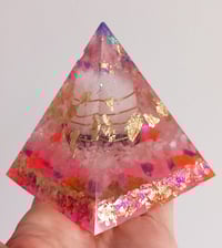 Image 5 of Pyramide Cristal Sérénité ✨️🩷