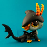 Image 2 of LPS outerworld seacreature custom