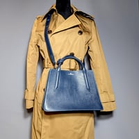 Image 5 of CARLY TOTE - NAVY