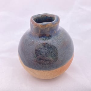 Image of Two eyed vase