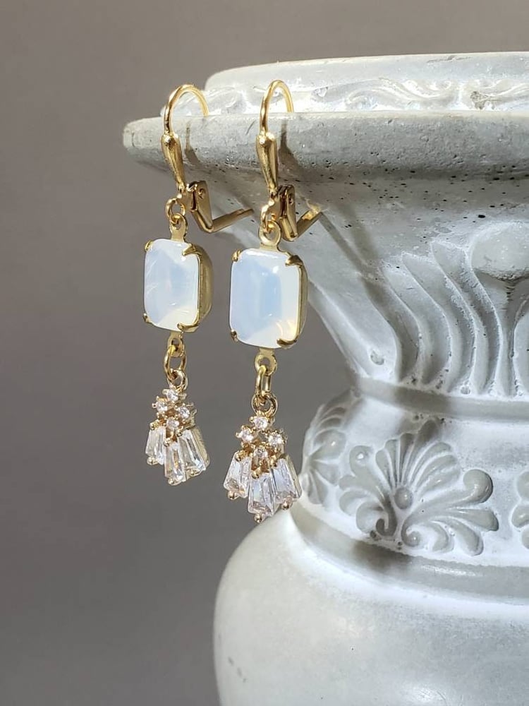Image of Art Deco Earrings Bride - 1920s Art Deco Jewelry - Great Gatsby Wedding - 1920s Bride - 1920s Ear...