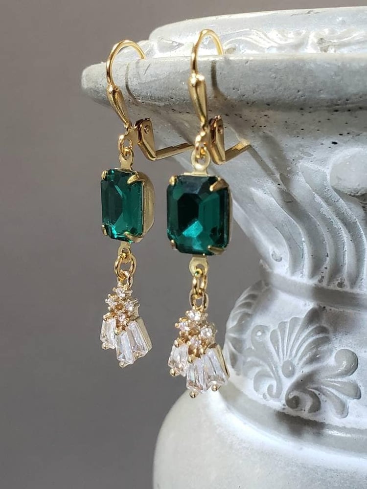 Image of Emerald Green Crystal Art Deco Earrings - 1920s Art Deco Jewelry - Flapper Jewelry - Great Gatsby...