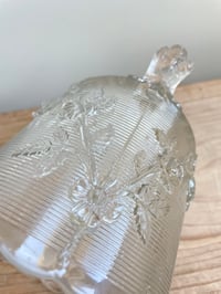 Image of Petit pot en verre pied lion 