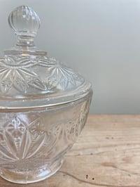 Image of Bonbonnière en verre 