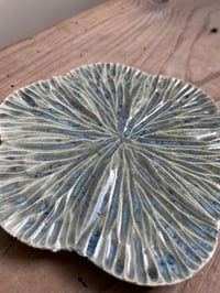 Image of Petite assiette «fleur » vert 2