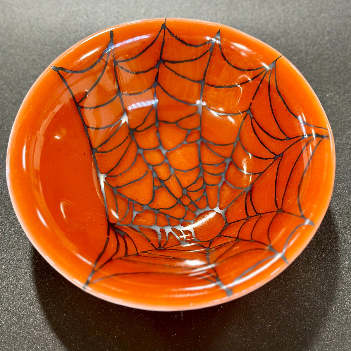 Image of 7.5" spider web bowl