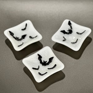 Image of small, square bat dish-3.5"