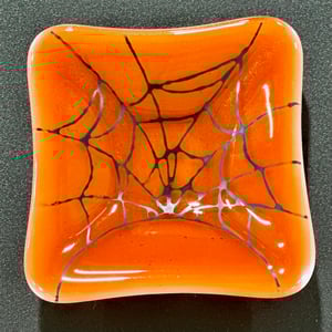 Image of small, square, spiderweb dish (center spiderweb design)-3.5"