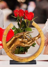 Image 4 of Large Resin Gold Mothers Day Decorations New Families Love Statue Wedding Sculpture 