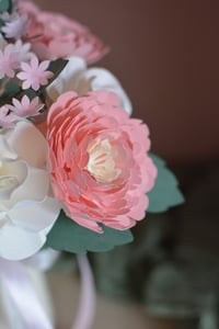 Image 2 of Bouquet Bridgerton