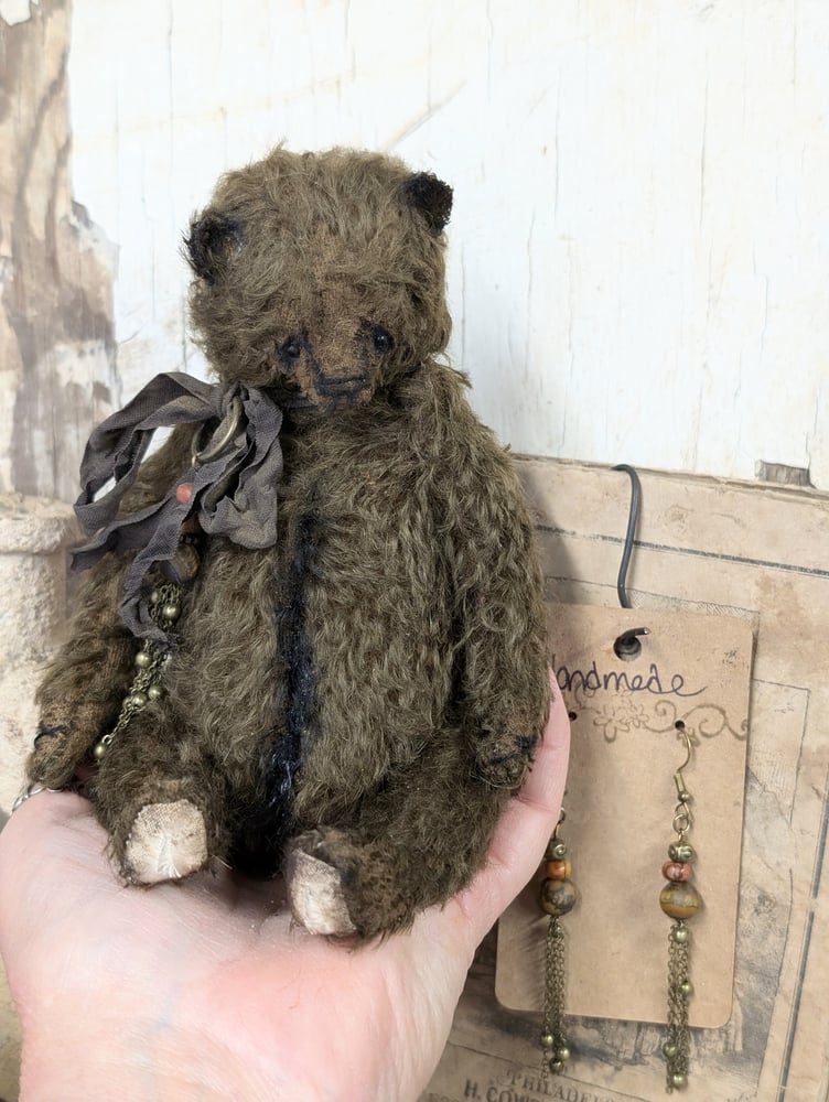 Image of 7"  Vintage  Style Chocolate MOHAIR bear - with FREE handmade earrings by Whendi's Bears