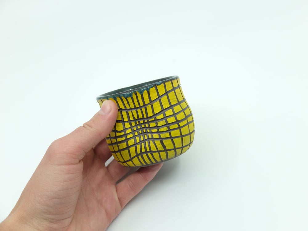 Yellow Grid Sipper