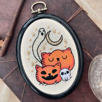 Jack-o'-lantern Cats Embroidery