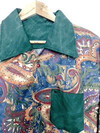 Image 3 of VESTE 3 POCHES UPSEW x REMAKING 5 / Motif vert et rouge / COLLAB EXCLUSIVE