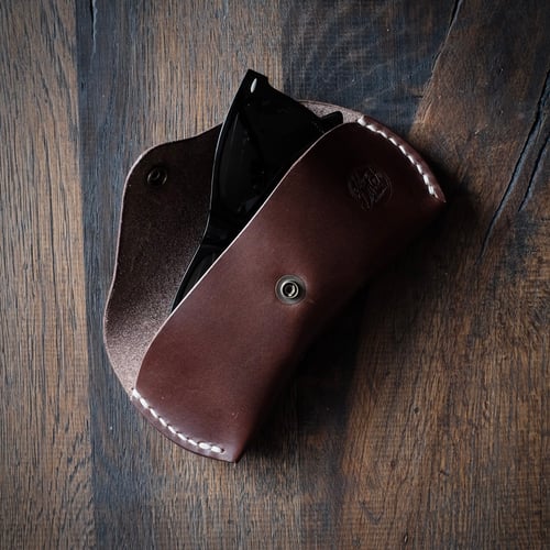 Image of Glasses case (dark brown)