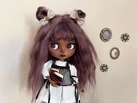 Image 1 of Lila
