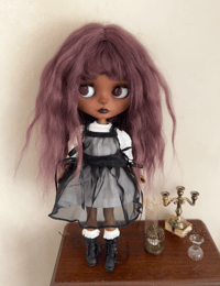 Image 5 of Lila