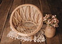 Image 1 of Round chair 