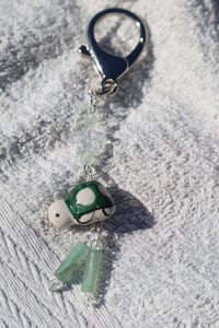 Image 3 of turtle keychain