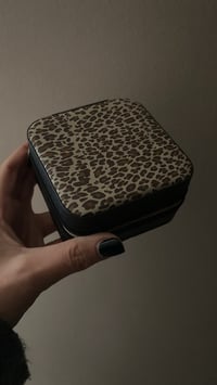 Image 6 of LÉO BOX JEWELS