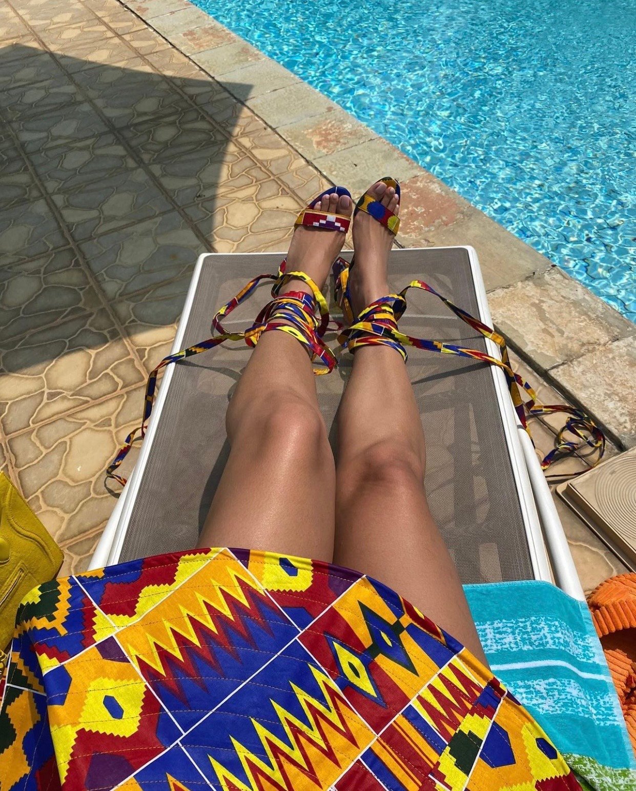 Image of 'KENTE' PRINTED OVERSIZED HAT & HEEL (US 10)