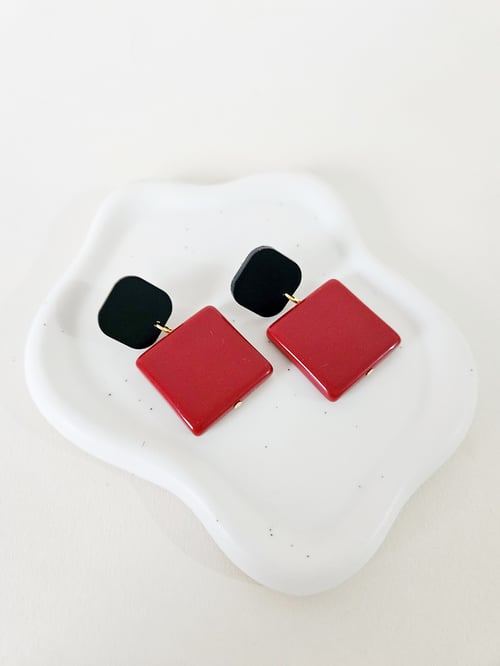 Image of Pendientes SQUARE - Rojo guinda