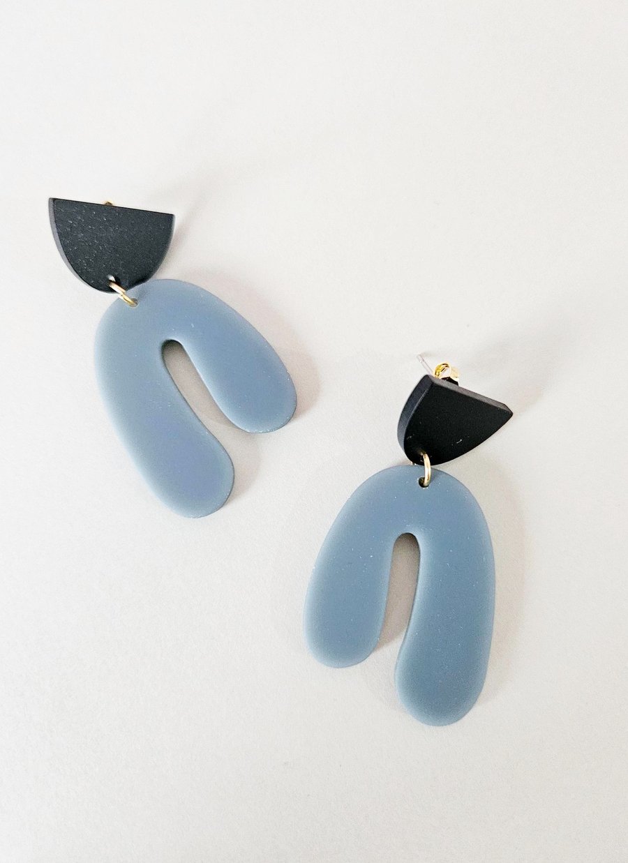 Image of Pendientes IRIS - azul noche y negro