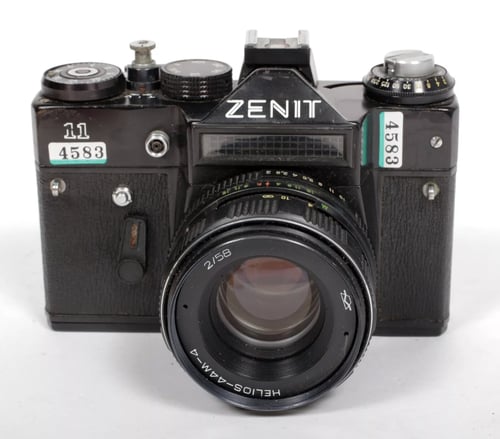 Image of Soviet Zenit 11 35mm SLR Film Camera with 58mm F2 Helios 44m-4 lens TESTED #4071