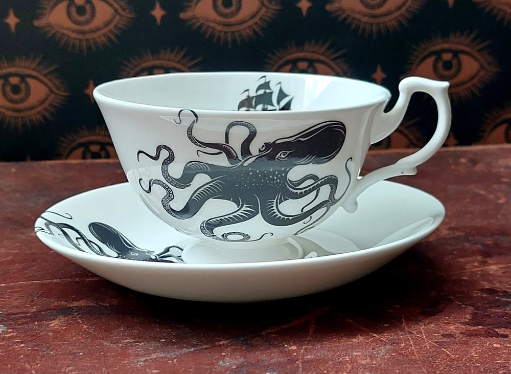 Image of Kraken teacup 