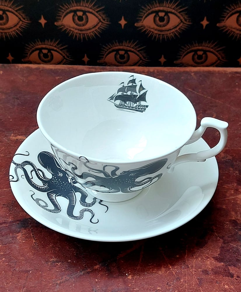 Image of Kraken teacup 