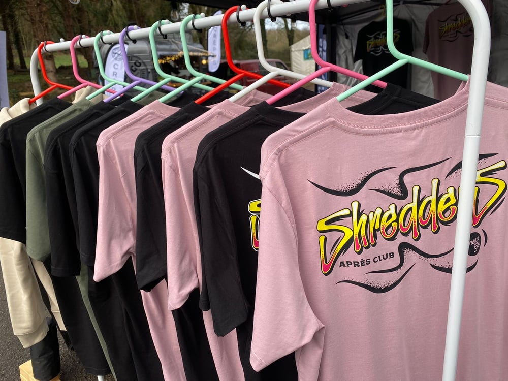 Shredders Aprés Club Tee (Dusty Pink)