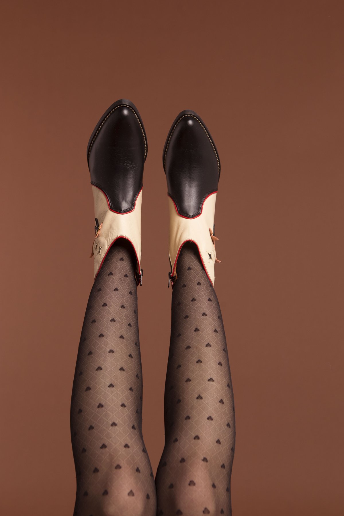 Image of OUTLET Bota Cerillas negra y beige