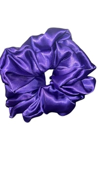 Image 3 of XXL SCRUNCHIE