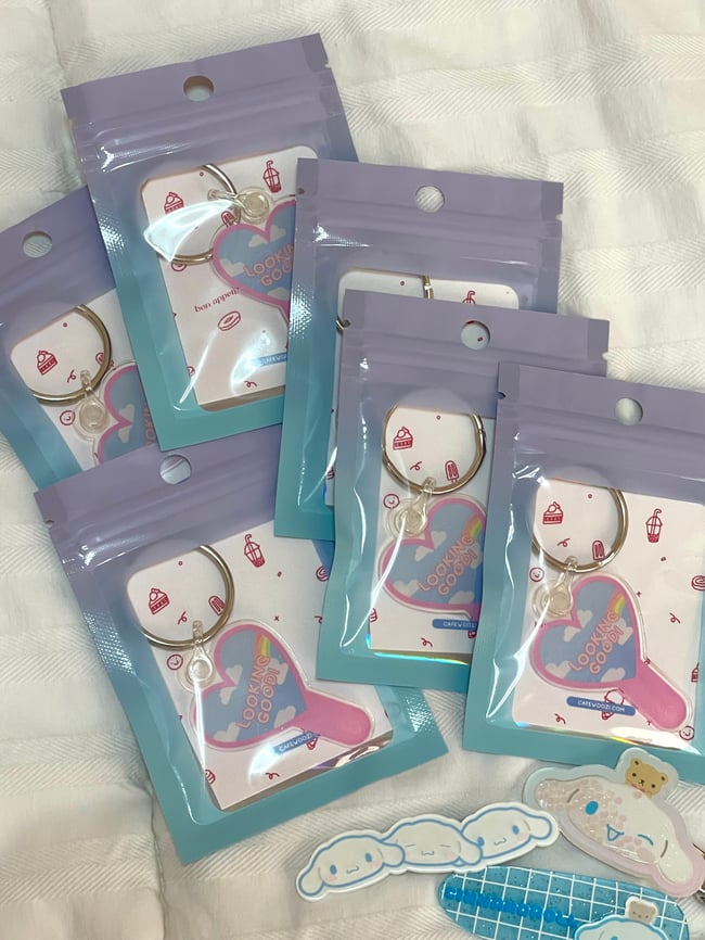 looking good! mirror acrylic keychain