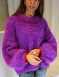UV Sweater